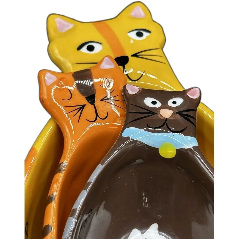Vintage Cat Measuring Cup Set